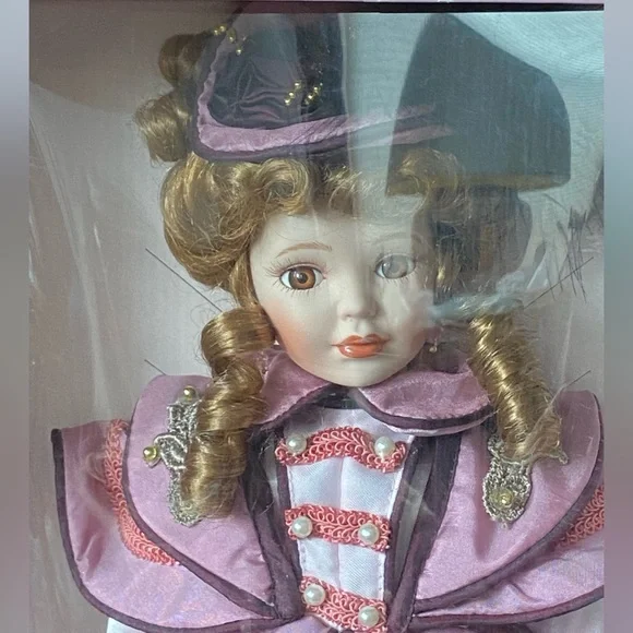 NWT Hand Crafted Pretty in Pink- “Collectable Memories” Doll, Elegant, FunGifts🎄 - Picture 3 of 16